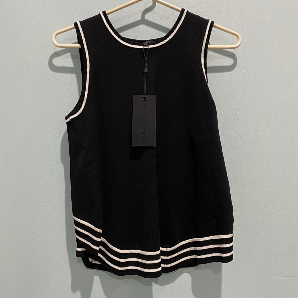 KENDALL + KYLIE BLACK  NWT SLEEVELESS TOP